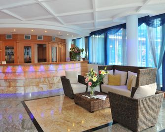 Hotel Alexander - Limone sul Garda - Lobby