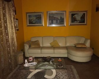 Mirella's House ViaVerona - Ardea - Living room