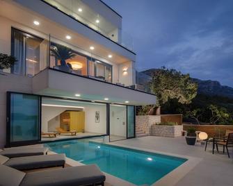 Villa Bue Moon - Podaca - Pool