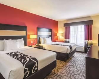 La Quinta Inn & Suites by Wyndham Fargo-Medical Center - Fargo - Bedroom