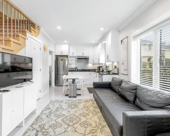 New Laneway House Near Airport, Downtown - Vancouver
