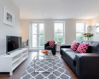 Roomspace Apartments -Trinity House - Reigate - Living room