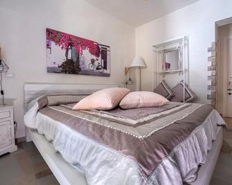 B&B A Pochi Passi - Polignano a Mare - Camera da letto