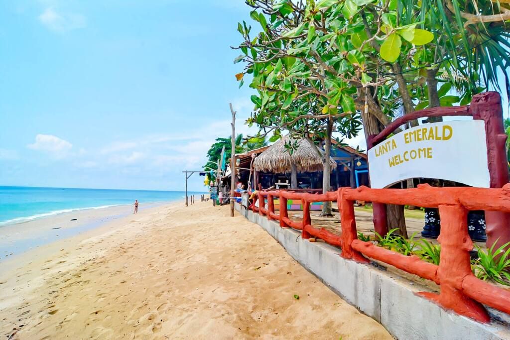 لانتا إيمرلاد بانجالو