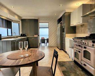 Arthurs Holiday Villa - Arthurs Seat - Küche