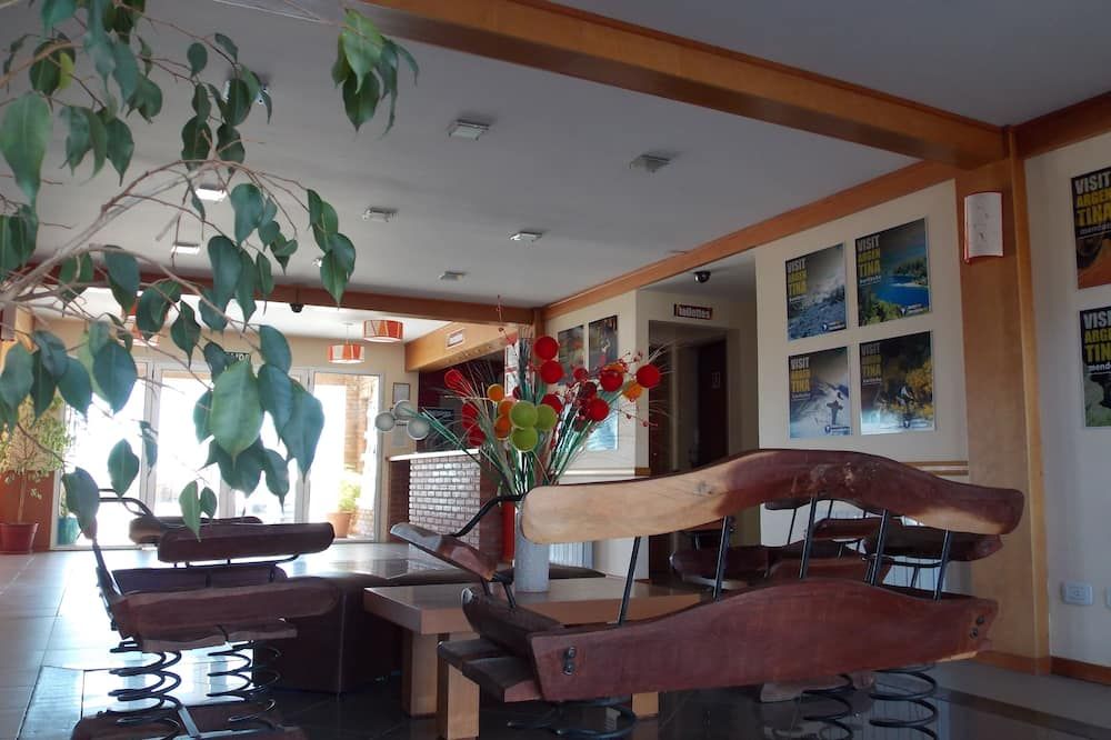 Marcopolo Suites Calafate - אל קאלאפטה