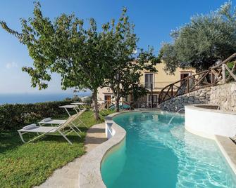 Villa Prota - Vico Equense - Piscina