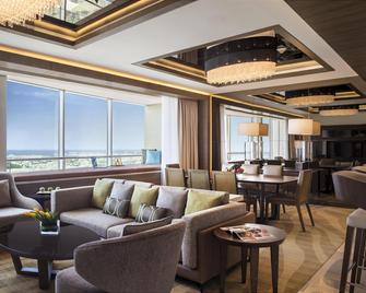 Towers Rotana - Dubai - Living room