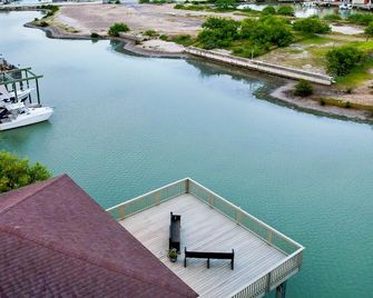 Harbor Island - Port Isabel - Buiten zicht