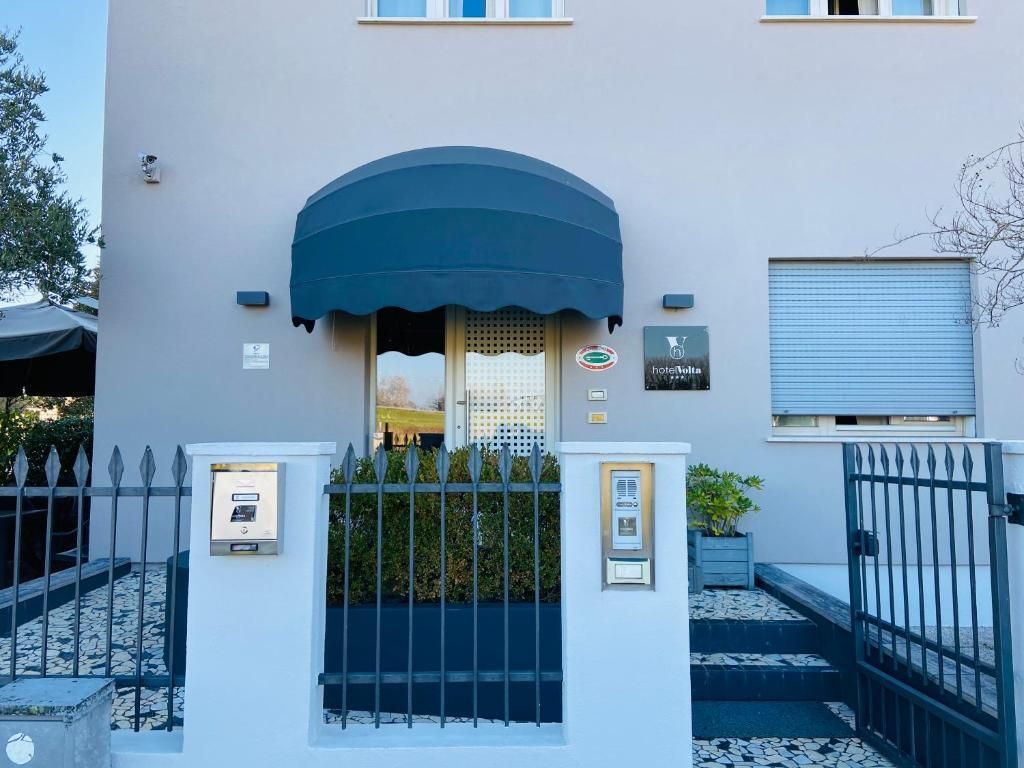هوتل فولتا - بادويا - مبنى