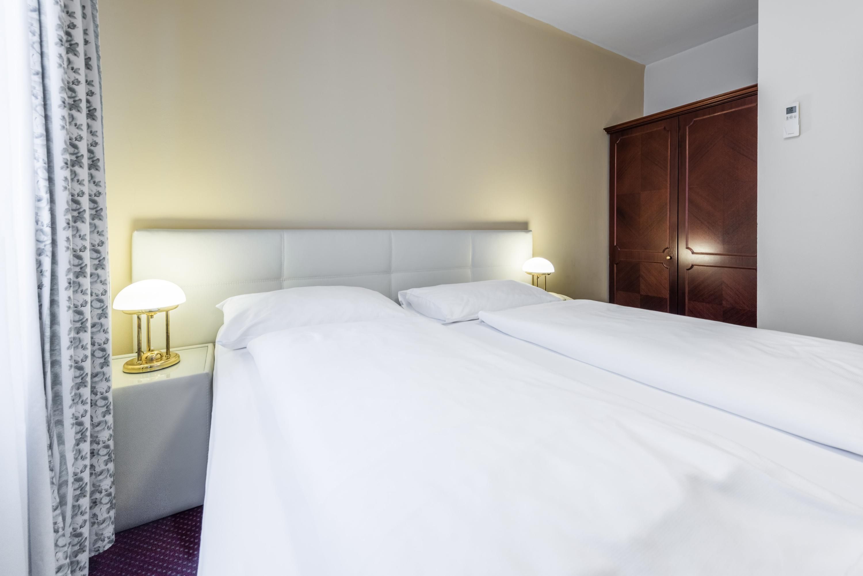 Bedroom view of Theaterhotel & Suites Wien