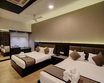 Damanganga Valley Resort - Silvassa - Bedroom