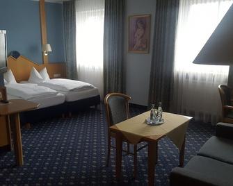 Hotel-Cafe Rathaus - Bad Abbach - Schlafzimmer