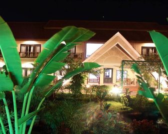 Daosavanh Resort & Spa Hotel - Savannakhet - Gebäude