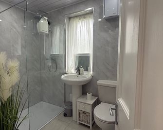 53 Locheil Road - Kinlochleven