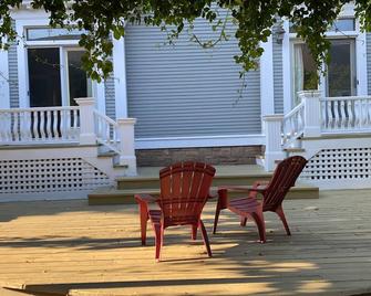 The Boardwalk Inn - Summerside - Patio