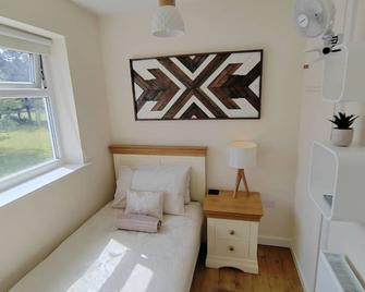 Castle View Guest House - Harlech - Bedroom