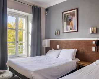 Sarl Hotel Cesar - Nimes - Bedroom
