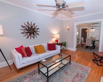 Luxury on Main / South - Richmond - Stue