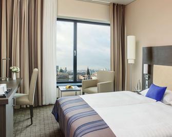 فندق إنتر سيتي هامبورغ دامتور-ميسي - هامبورغ - غرفة نوم