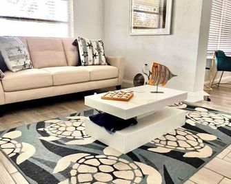 River House - Melbourne - Living room