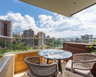 Estelar La Torre Suites - Medellín - Balcone