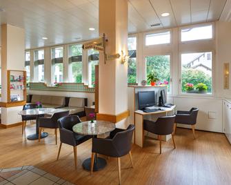 Hotel Welcome Inn - Kloten - Lobby