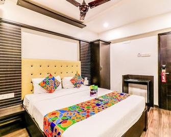 Fabhotel Blue Diamond Navi Mumbai - Navi Mumbai - Bedroom