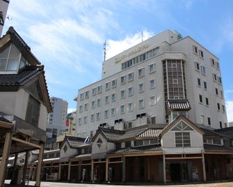Takada Terminal Hotel - Jōetsu - Building