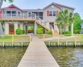 Pamlico River House With Private Dock An - Вашингтон - Будівля