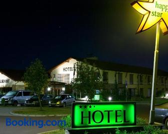 Wellness Hotel Happy Star - Znojmo - Building