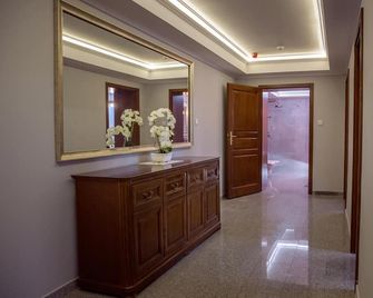 Hotel Willa Starosty - Międzyrzecz - Pasillo