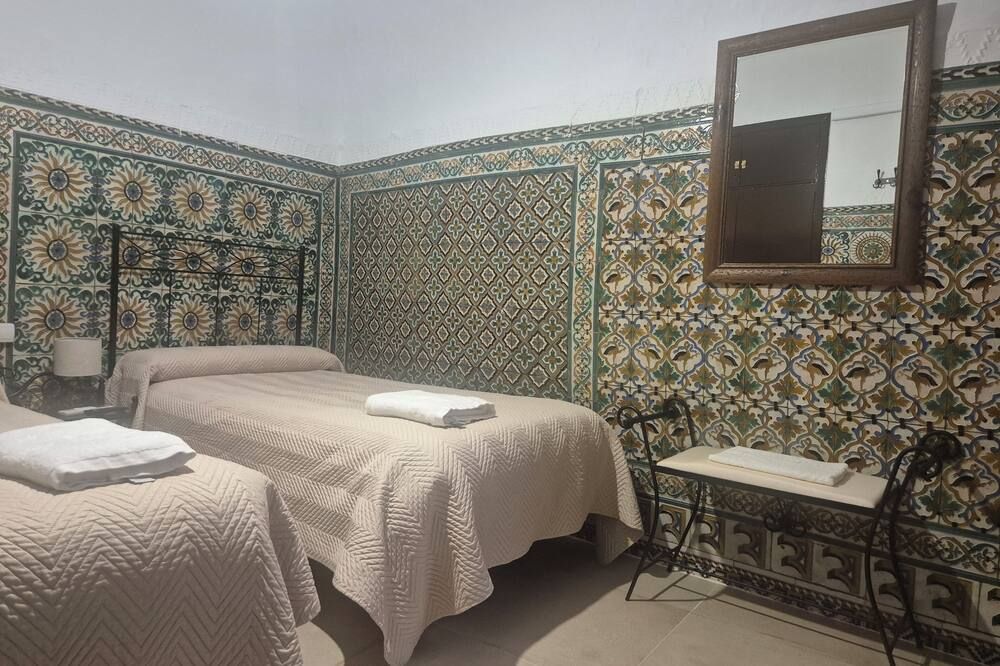 بنسيون خافيير