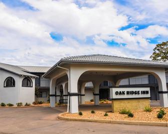 Oak Ridge Inn - Plymouth - Edificio