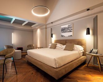 Loly Boutique Hotel - Rome - Bathroom