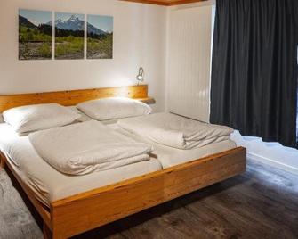 Hotel Restaurant Simplon - Frutigen - Slaapkamer