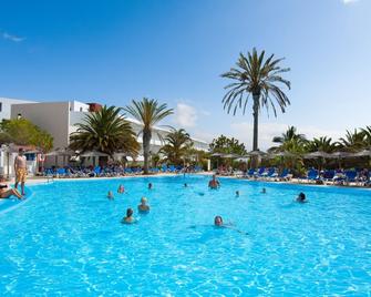 allsun Hotel Esquinzo Beach - Esquinzo - Pool