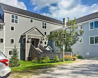 Cozy Condo with Magic Mountain Ski-In Access! - Londonderry - Building