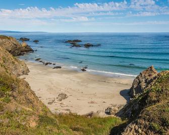 Omeo Suites Glass Beach - Fort Bragg - Strand