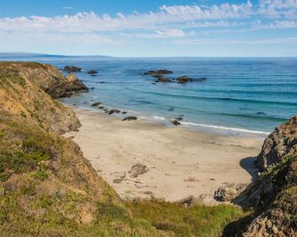 Studio 9 Fort Bragg, Llc. - Fort Bragg - Playa