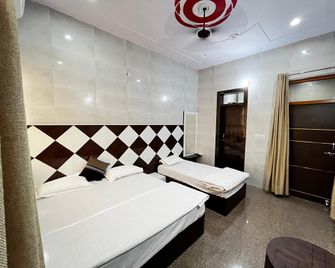 Bhaktivedanta Seva Dham - Vrindavan - Bedroom