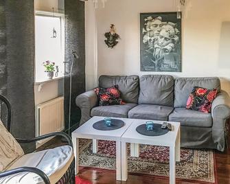 Lovely Home In Gotlands Tofta With Wifi - Hejde - Sala de estar