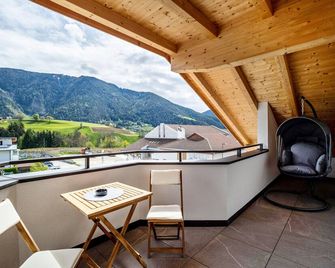 Krämerhof Apt Aferer Geisler - Rodengo - Balcone