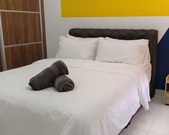 Deluxe Studio by Klia Airport Homestay - Sepang - Bedroom