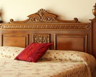 Hotel Paese Daniela - Pignone - Bedroom