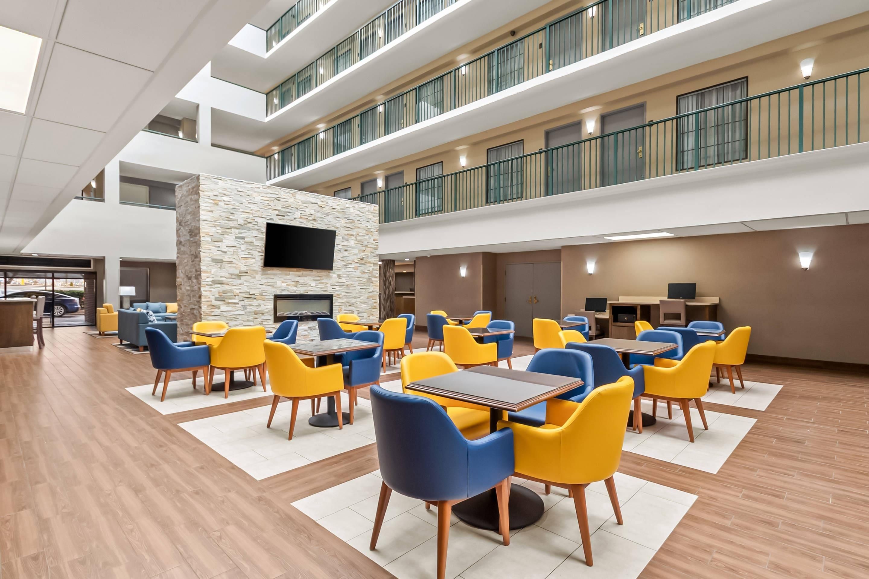 Comfort Suites Near Potomac Mills - Woodbridge - Salónek