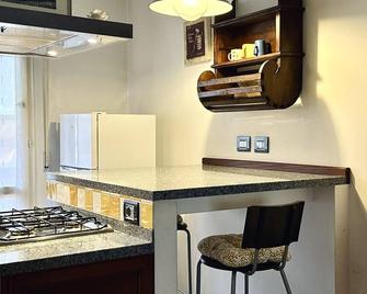SE120 - Senigallia, welcoming four-room apartment 700 meters from the centre - Senigallia - Cuisine