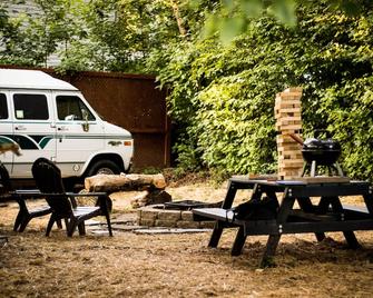 Van Camping - Do Something Different! - Landrum - Patio