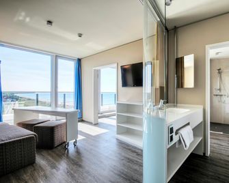 aja Warnemünde - Rostock - Quarto