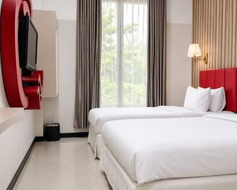 Queen City Hotel - Banjarmasin - Slaapkamer